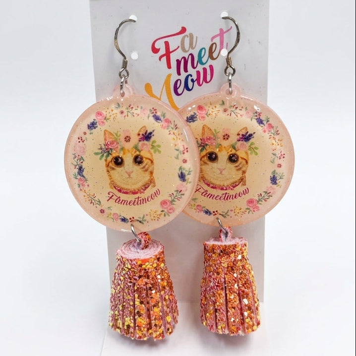 "Floral Wreath Ginger Cat" Round Floral Frame & Glitter Tassel Resin Dangle Earrings