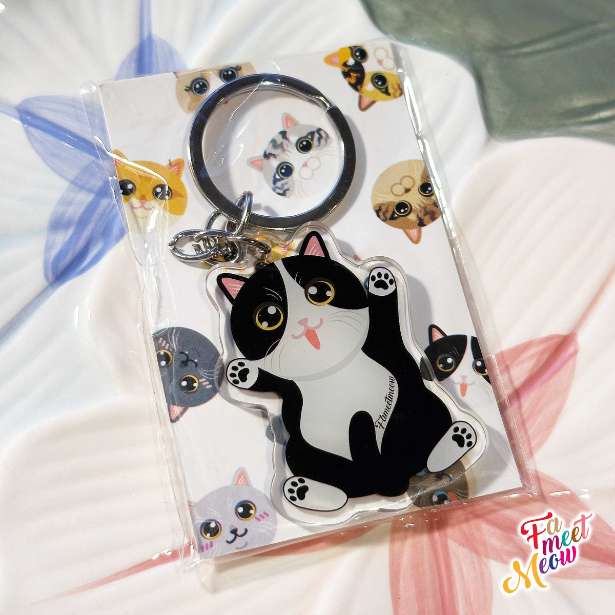Keyring - Black & White