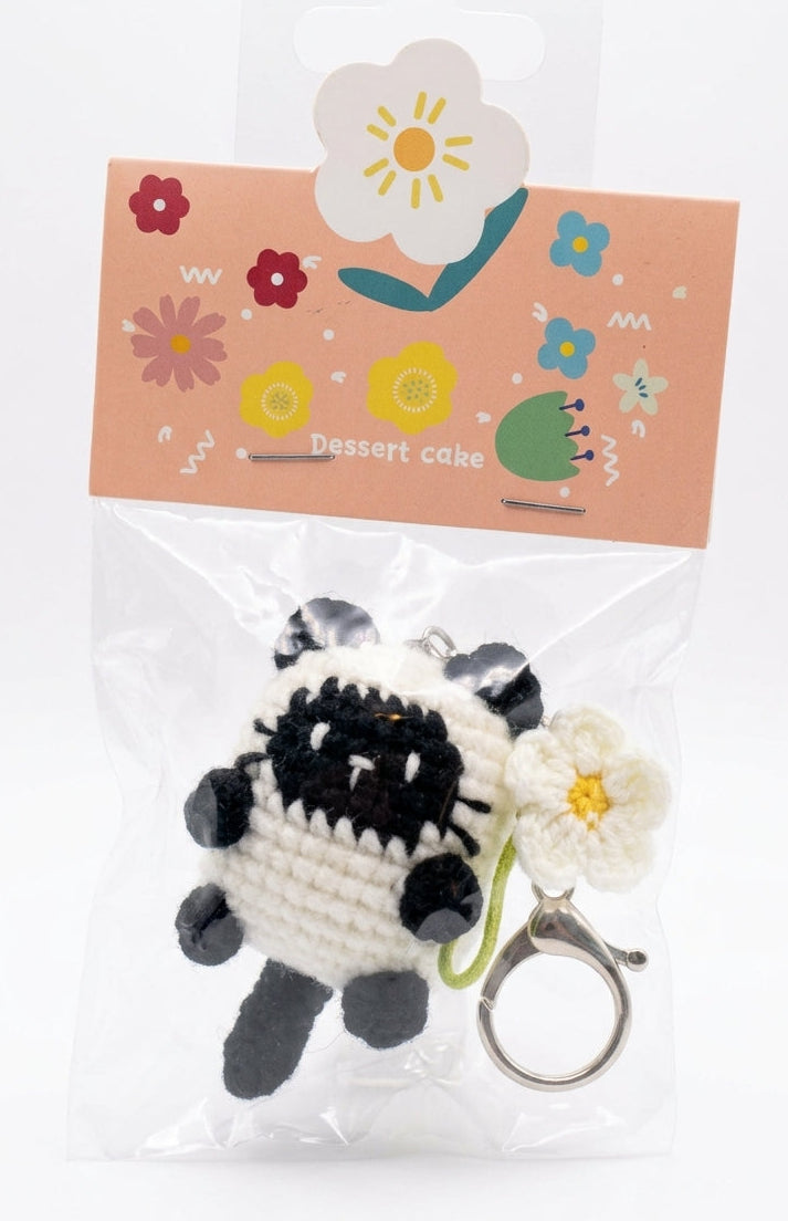 Black & White Siamese Cat Holding Little Daisy - 3D Handmade Crochet Keychain / Keyring